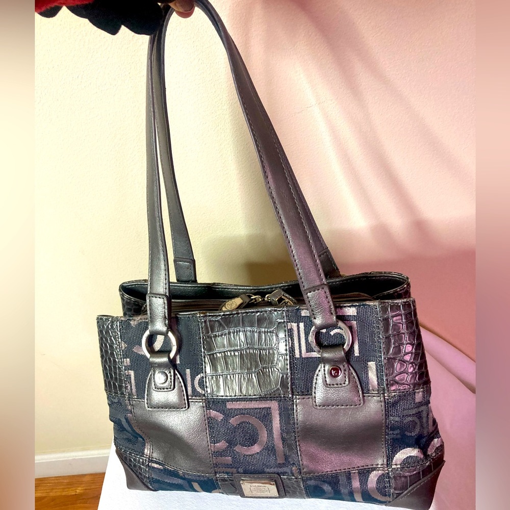 LIZ CLAIBORNE PURSE GRAY COLOR